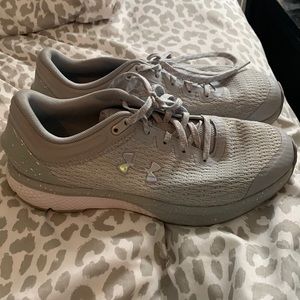 Under Armour tennis shoes